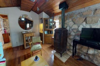Retro Western Bunkhouse - image 3