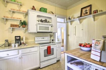 Fredericksburg Escape with Patio Near Downtown! - image 3