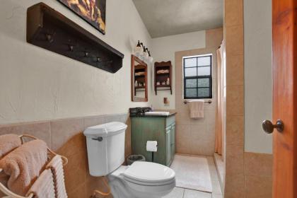 NEW Luxury Home Near Main St with two Hot tubs and Firepit - image 15