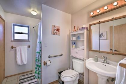 Cozy Cottage Close to Hill Country Vineyards! - image 10