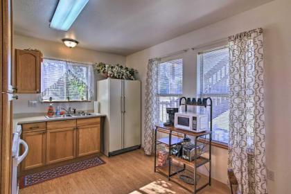 Cozy Cottage Close to Hill Country Vineyards! - image 11