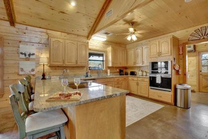Stunning Luxury Cabin Near Town Wheelchair Access - image 17
