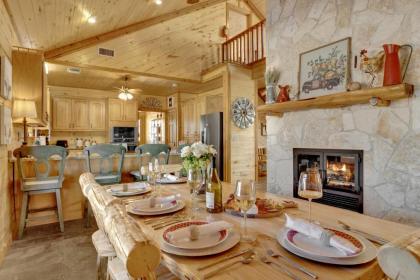 Stunning Luxury Cabin Near Town Wheelchair Access - image 5