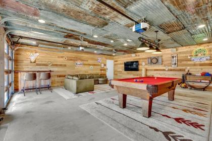 Stunning Luxury Cabin Near Town Wheelchair Access - image 6