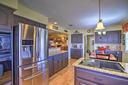 Hill Country Winery Escape with Lavish Backyard - image 2