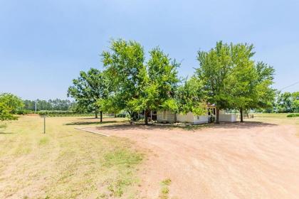 Fischer Farmhouse - image 11