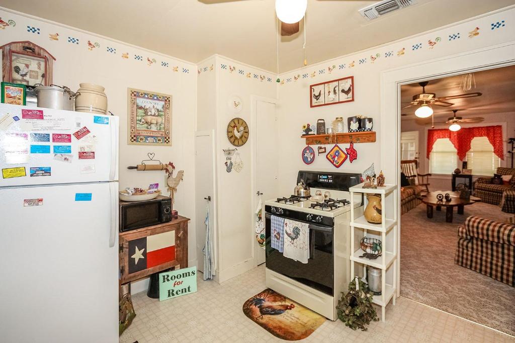Deannie's Cottage - image 7