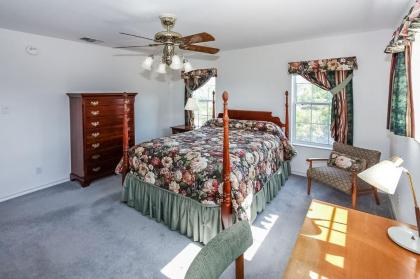 Peaceful Retreat - image 8
