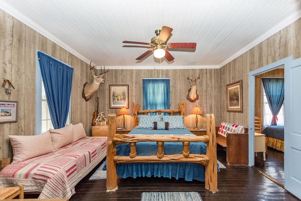 Home on the Range - Guesthouse - image 4