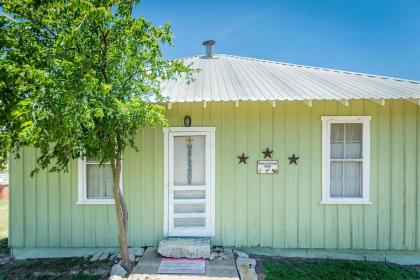 Home on the Range - Guesthouse - image 6