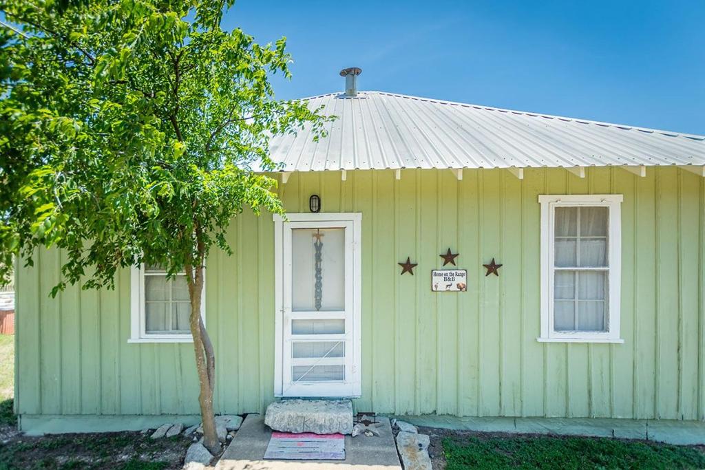Home on the Range - Guesthouse - image 6