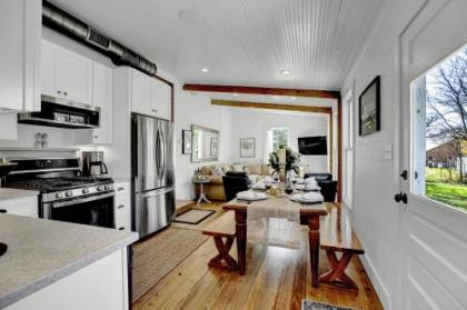 New Charming Home Near Main with Grill and FirePit - image 5