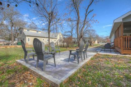 Luxury Home 1 Block To Main With HotTub - image 13