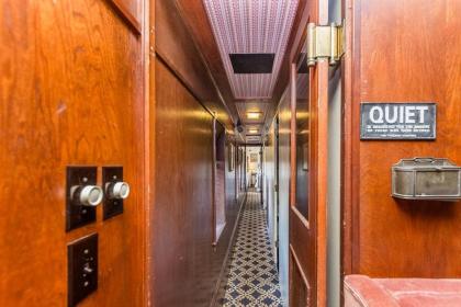 Pullman Train Car - image 11