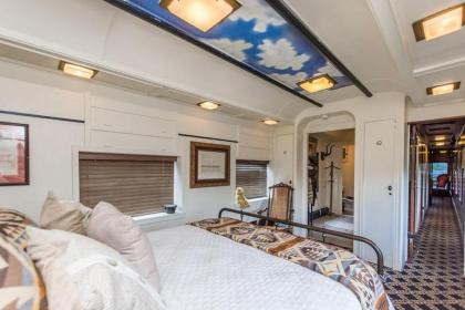 Pullman Train Car - image 8