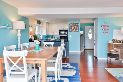 Spyglass Beach House - image 8