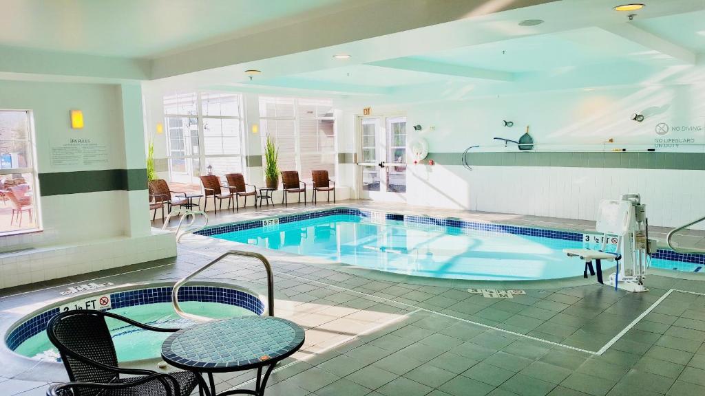 Hilton Garden Inn Freeport Downtown - main image