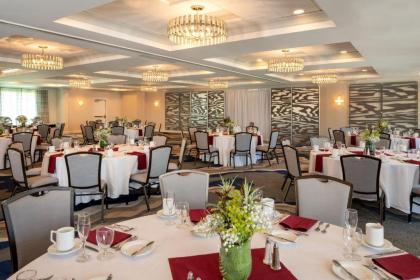 Hilton Garden Inn Freeport Downtown - image 9