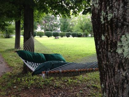 James Place Inn Bed and Breakfast - image 4