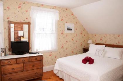 Candlebay Inn - image 9