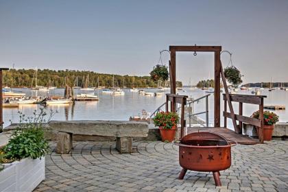 Heron Cottage on Casco Bay with Deck and Dock Access! - image 4