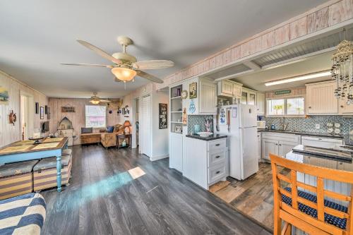 Vibrant Beach Escape with Yard 1 Mi to Fish and Swim! - image 3
