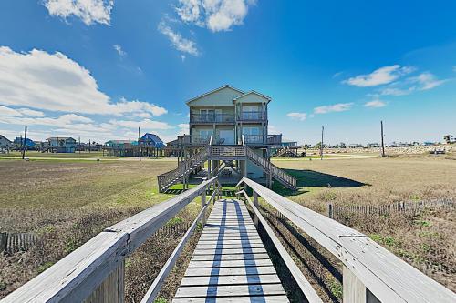 New Listing! Gulf-Front Home with Private Boardwalk home - image 2