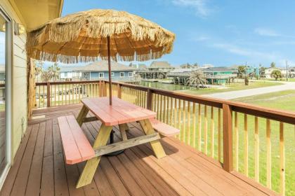Huge Tiki Crows Nest with 360 Panoramic Views of Gulf Bay Beach and Bridge - image 13