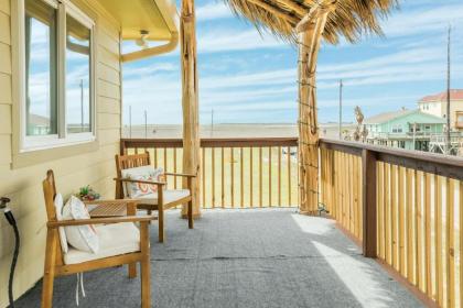 Huge Tiki Crows Nest with 360 Panoramic Views of Gulf Bay Beach and Bridge - image 14