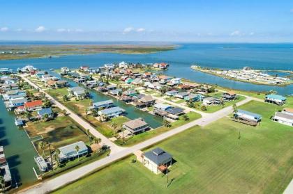 Huge Tiki Crows Nest with 360 Panoramic Views of Gulf Bay Beach and Bridge - image 2