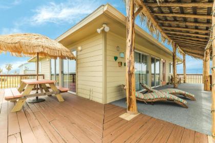 Huge Tiki Crows Nest with 360 Panoramic Views of Gulf Bay Beach and Bridge - image 9