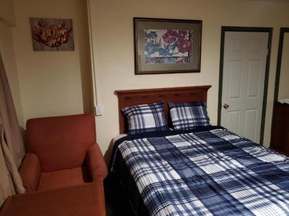 Gulf Crest Motel - image 3