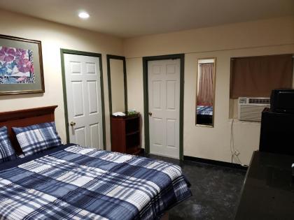 Gulf Crest Motel - image 9