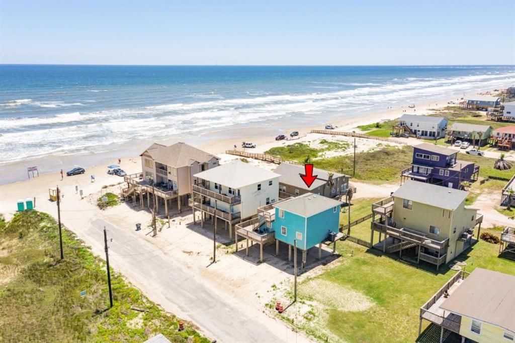 Sandy Cheeks Beach House - main image