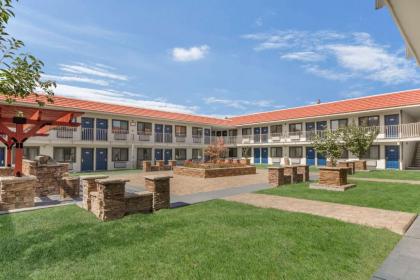 Motel 6-Fremont CA - South - image 10