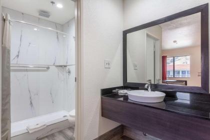 Motel 6-Fremont CA - South - image 12