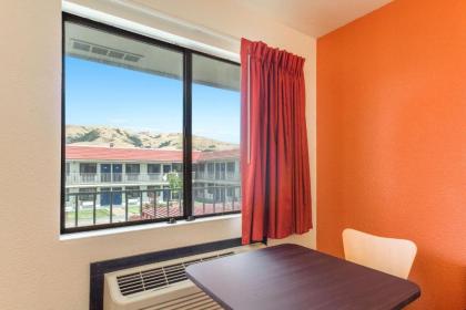 Motel 6-Fremont CA - South - image 13