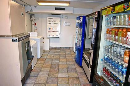 Motel 6-Fremont CA - South - image 2
