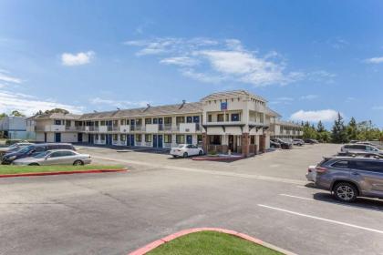 Motel 6-Fremont CA - South - image 7