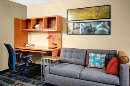 townePlace Suites Fresno