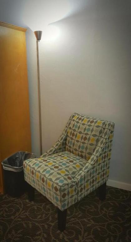 Best Budget Inn Fresno - image 12