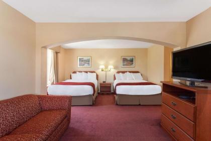 Ramada by Wyndham Fresno Northwest - image 9