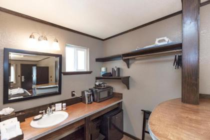 Earthbox Inn & Spa - image 13