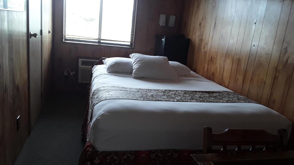 The Orca Inn - image 5