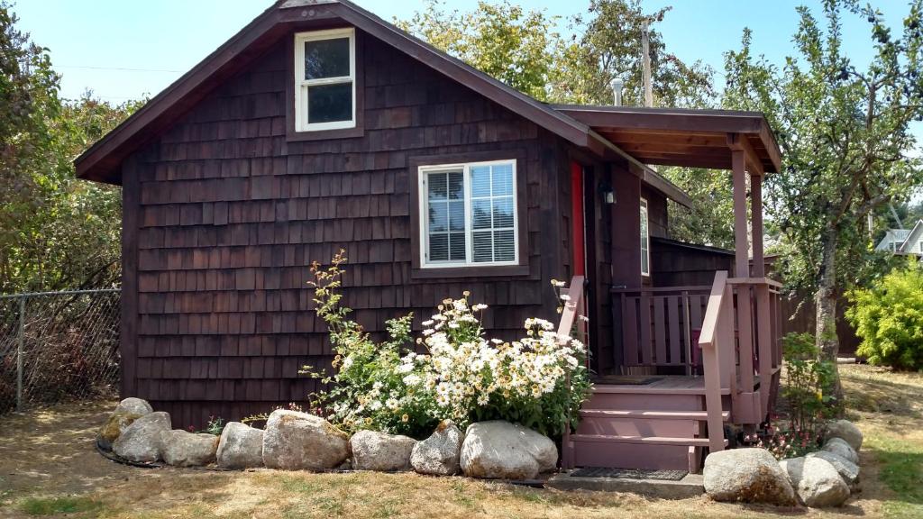 Jones Cabin - image 3