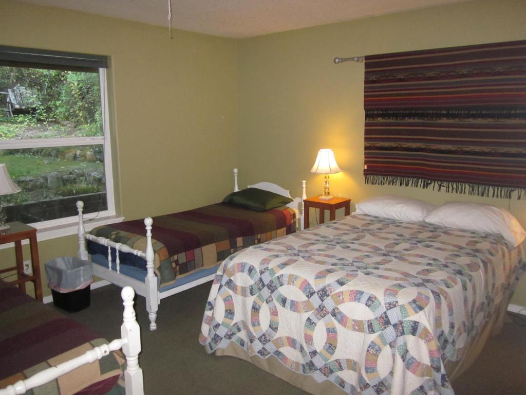 Wayfarer's Rest - image 2