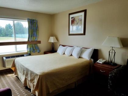 Inn of the Pines - image 9