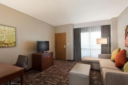 Embassy Suites by Hilton Dallas Frisco Hotel & Convention Center - image 15