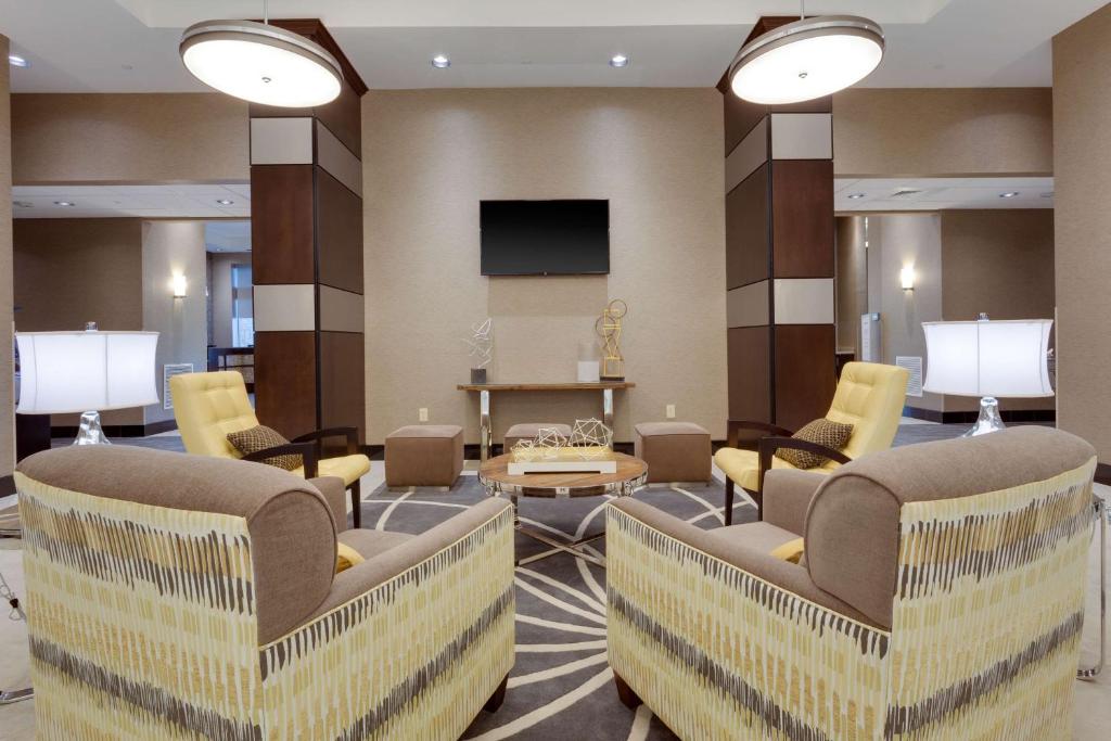 Drury Inn & Suites Dallas Frisco - image 6