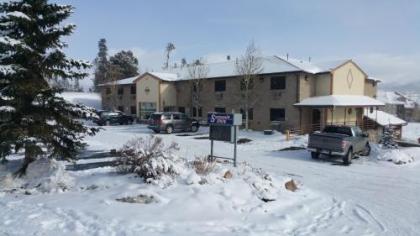 New Summit Inn - image 24